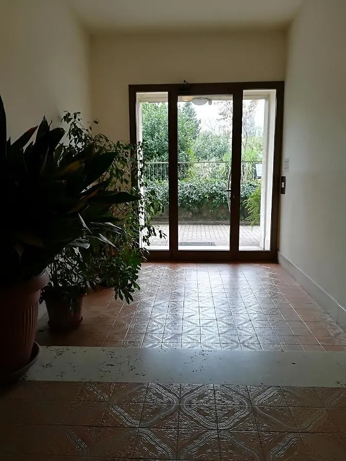 Sweet Irene Deluxe Apartment Bardolino Italy