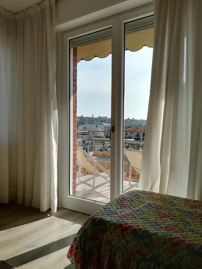 Sweet Irene Deluxe Apartment Bardolino